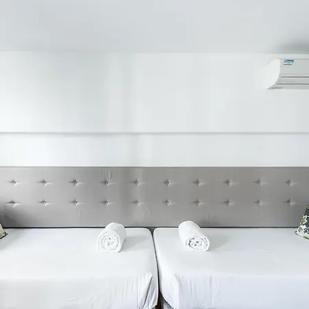 In Portugal - Ribeira Center - 3 Apartment *